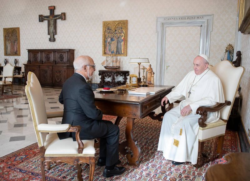 Le pape François recevant Marwan Sehnaoui